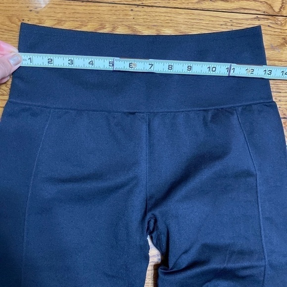 Fabletics Womens Sync High Waisted Perforated Leggings Medium? Black 24” Inseam. - Picture 4 of 10